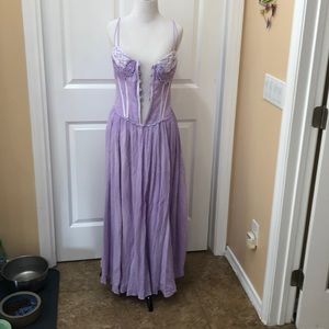 Southern Bell/ Princess Dress (Vintage size 5/6)
